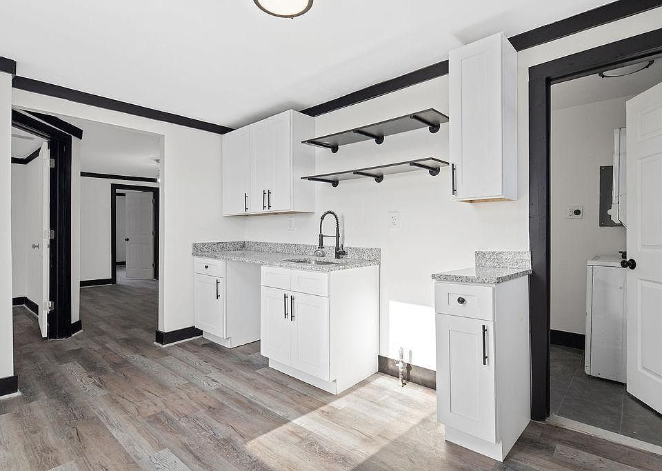 1st image of 7406 Oakland Ave APT 4
