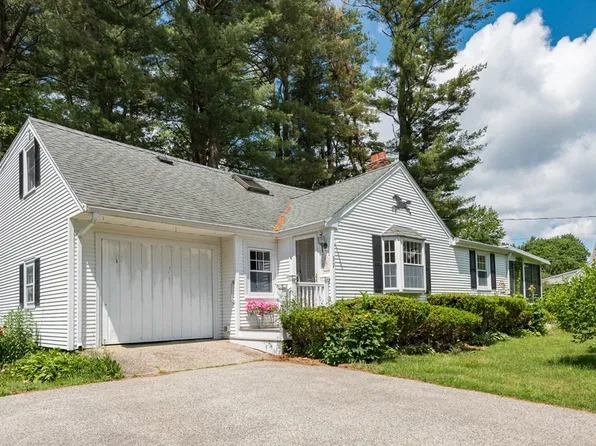 39 Lewis Park, Rockland, MA 02370
