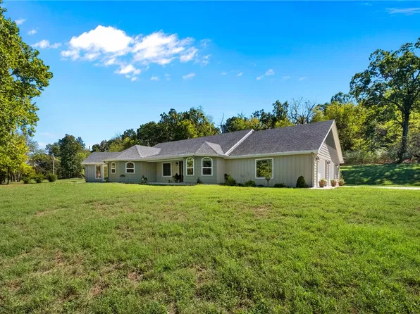 23001 Honey Creek Rd, Sulphur Springs, AR 72768