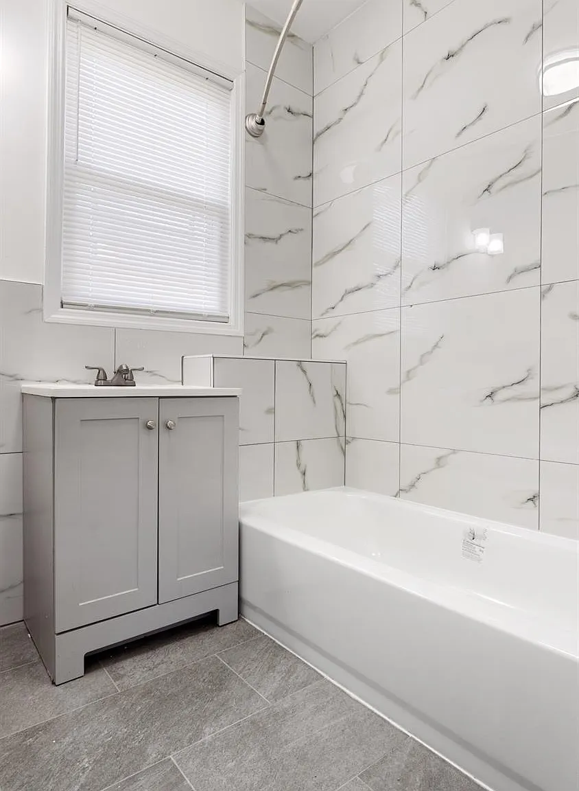 3 bed, 1.0 bath, $2,200 — Photo 4