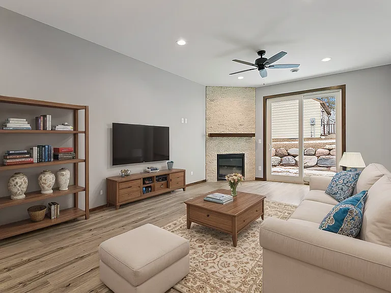 411 Kottke Ct SE #2 — Photo 3