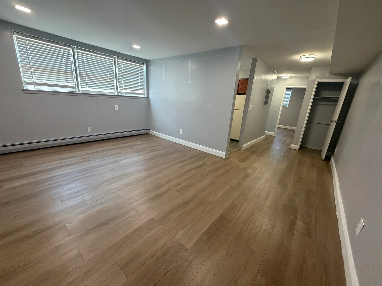 1 bed, 600 sqft, $1,595 — Photo 2