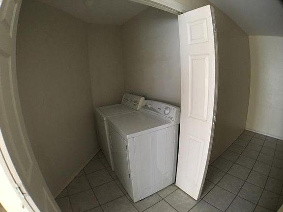 5th image of 4307 W La Guardia Ln
