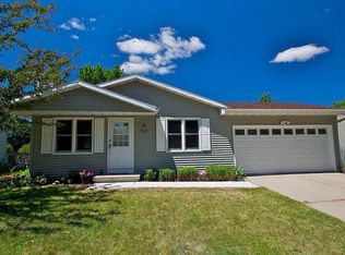 3222 Old Gate Rd, Madison, WI 53704