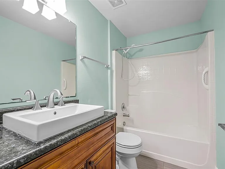 17029 Torvest Ct — Photo 25