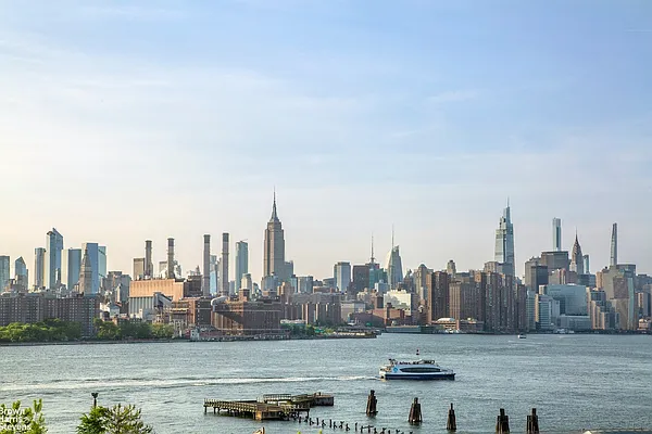 Rented by Brown Harris Stevens | media 25