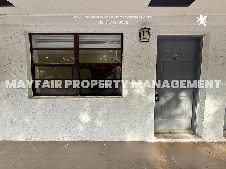 2316 Monroe St #3 — Photo 8