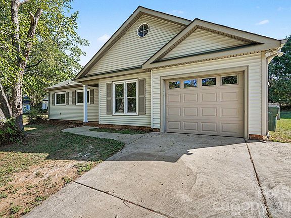 4th image of 1279 Willowbreeze Ct SW
