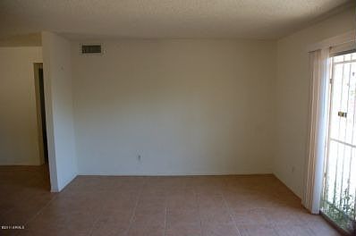 2nd image of 1533 W Cheyenne Dr