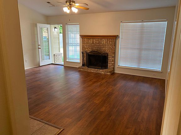 5th image of 3005 Village Dr