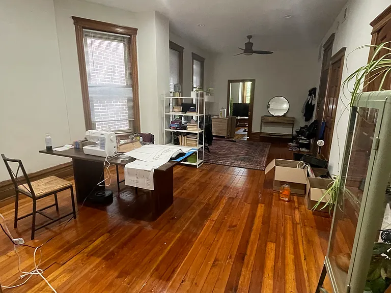 1107 W Wrightwood Ave — Photo 1