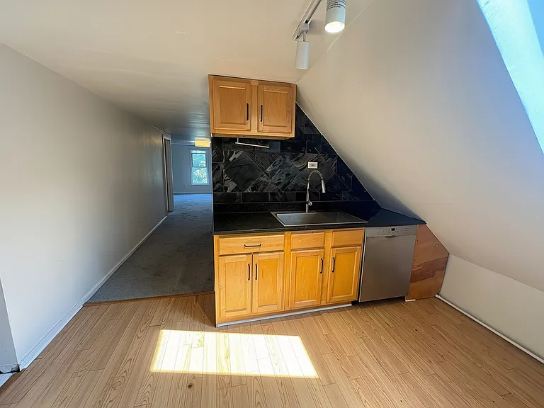 2515 W Charleston St #3 — Photo 2