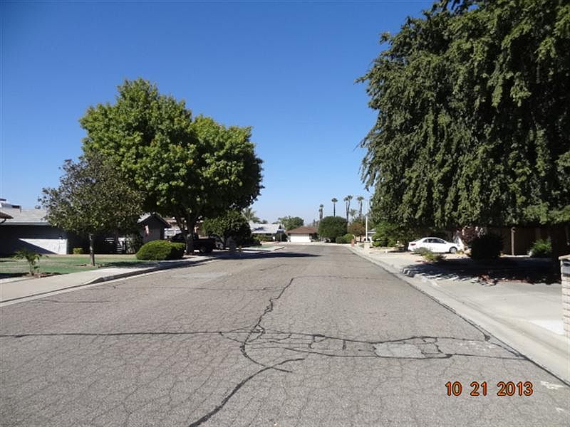 2nd image of 698 Wildwood Dr
