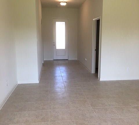 2nd image of 4712 Beaver Creek Ave