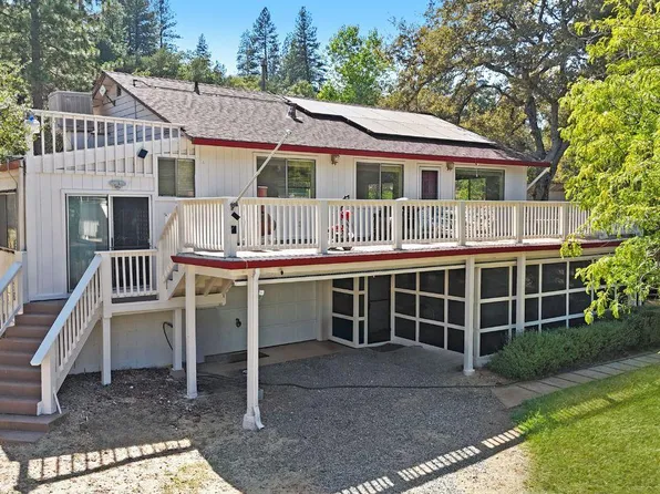 10374 Bar Hill Rd, Penn Valley, CA 95946