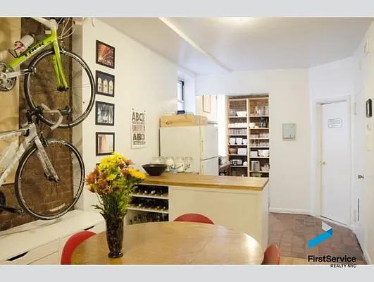 Rented by FirstService Realty (legacy) | media 8