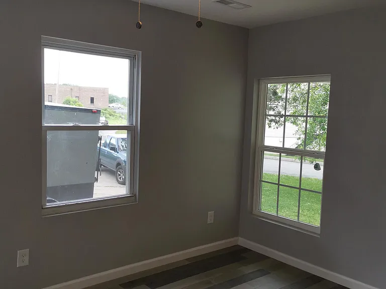 102-104 Latimer Rd — Photo 11
