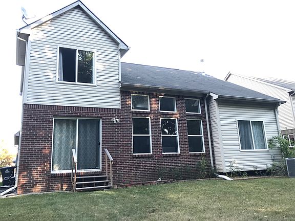 3rd image of 789 Patricia Place Dr