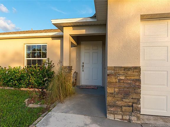 2nd image of 2561 SE Rock Springs Dr
