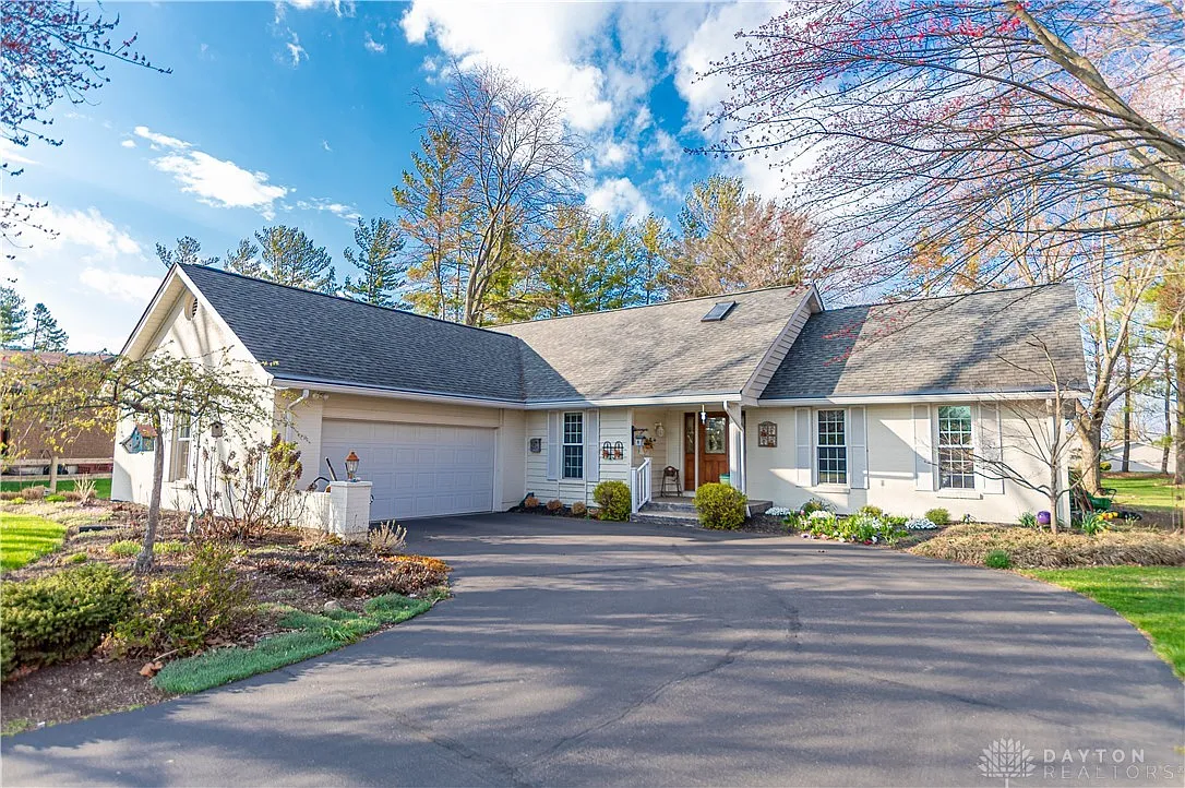 1615 N Woodhall Ct photo 1