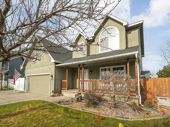 2nd image of 2305 E 52nd Ln
