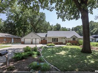 3002 W Brookside Dr, Peoria, IL 61615