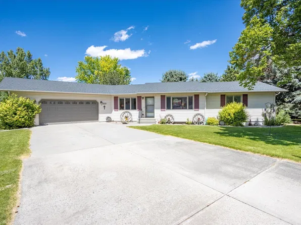 2653 Meadow Dr, Laurel, MT 59044