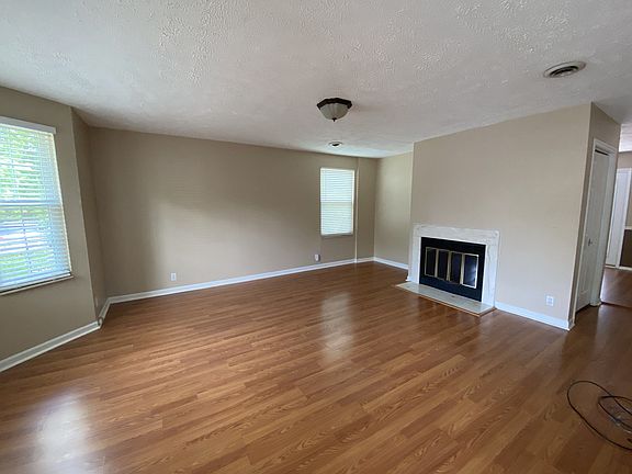 4th image of 346 Timberway Cir