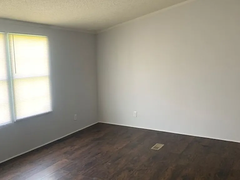 259 Casual Dr — Photo 10