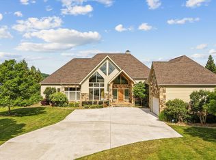 340 W Mountain Dr, Rockwood, TN 37854