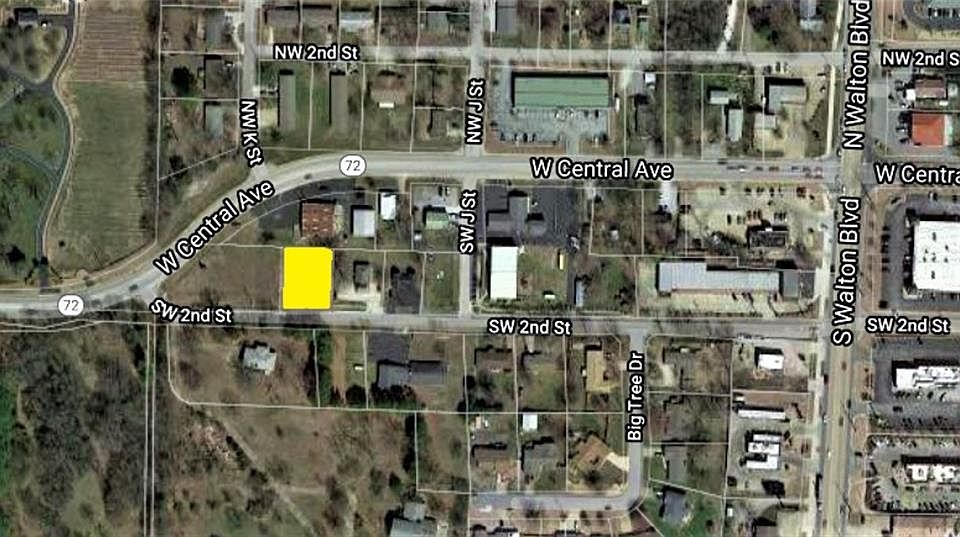 1st image of NE 2nd St
