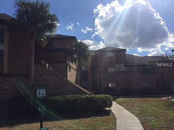 2nd image of 498 N Pin Oak 308 Pl