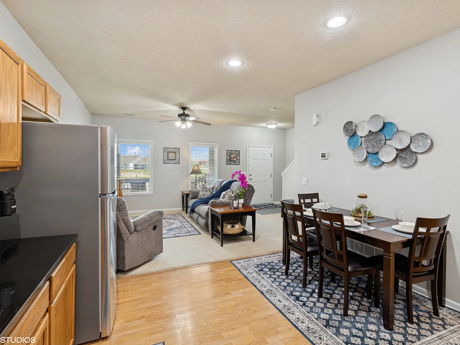 3 bed, 1678 sqft, $2,995 — Photo 4