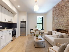 473 Central Park W, New York, NY