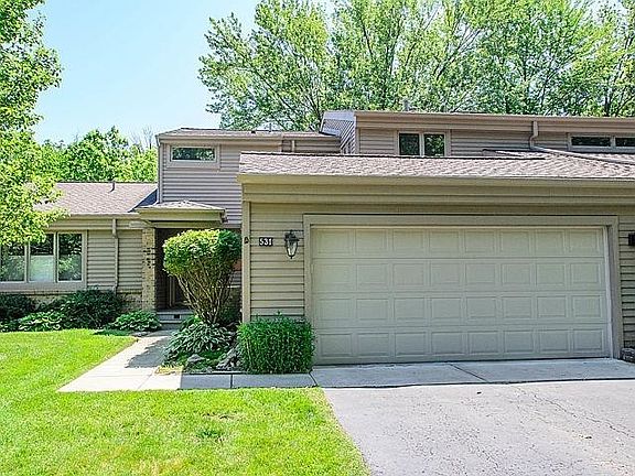 3rd image of 531 Woodgrove Dr