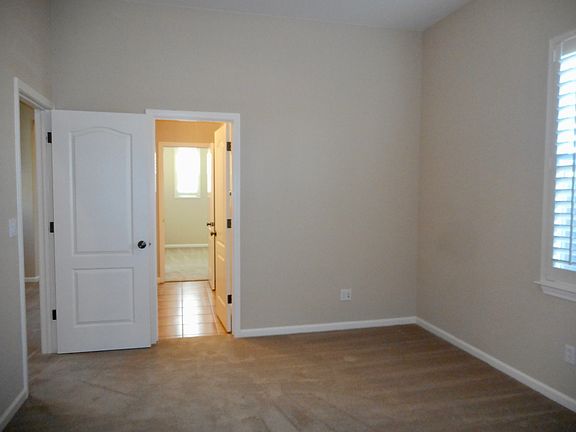 5th image of 665 W Privado Way