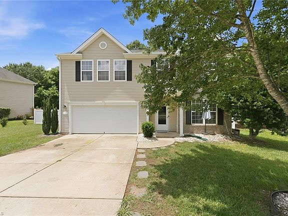 2nd image of 1107 Bethpage Dr