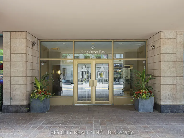 92 King St E #803 — Photo 2