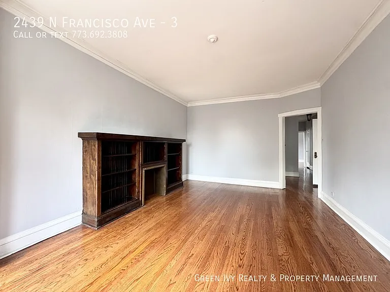 2439 N Francisco Ave #3 — Photo 4