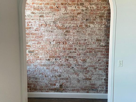 5th image of 2423 S 12th St #2F
