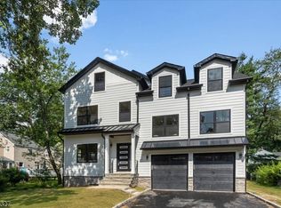 111 N Summit Ave, Chatham Boro, NJ 07928