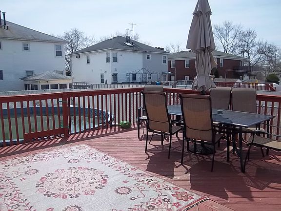5th image of 131 Cranford Ave