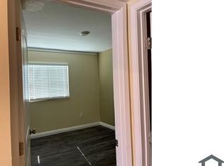 518 W 82nd St, Los Angeles, CA 90044