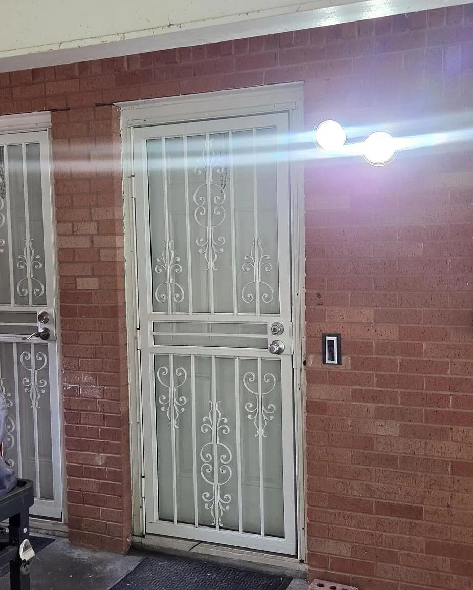 2 bed, 1.5 bath, 1323 sqft, $1,850 — Photo 4