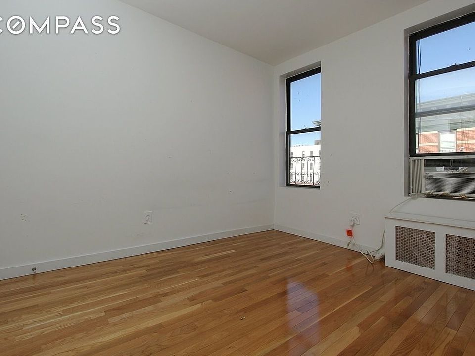2nd image of 120 Thompson St APT 25