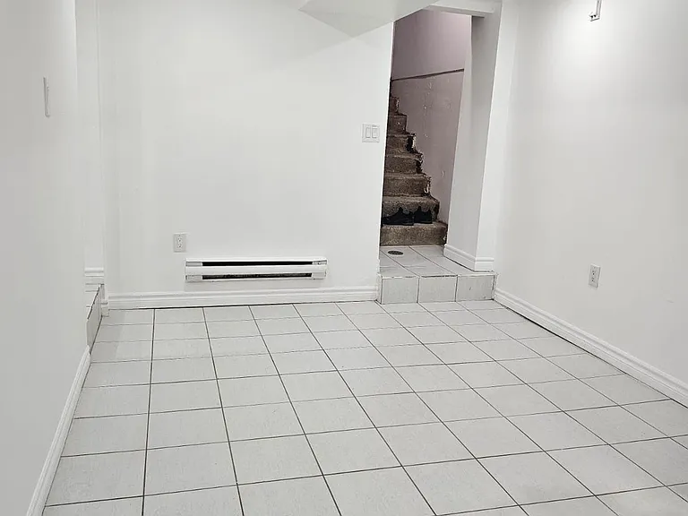 137B Chatham Ave — Photo 14