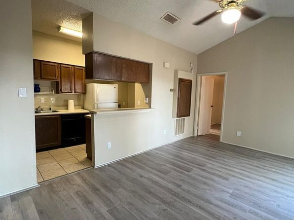 17417 Red Oak Dr APT 106