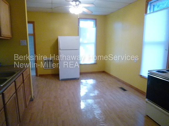 4th image of 319 N 17th St