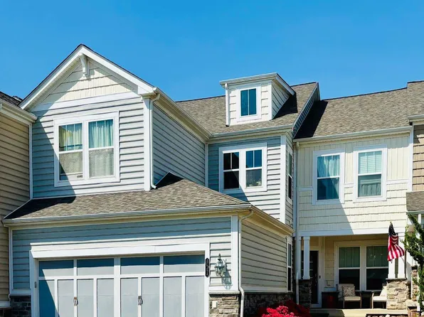 42394 Grahams Stable Sq, Ashburn, VA 20148