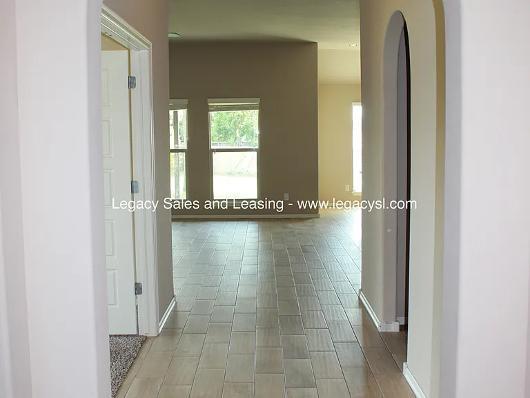 17614 E 45th Pl — Photo 3